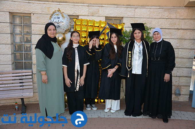 تخريج الفوج العشرين من مدرسة أجيال الابتدائية في جلجولية
